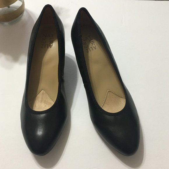 Naturalizer Soul Naomi Dress Pump Black 